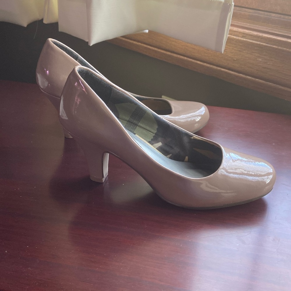 Madden girl blush patent pumps, 6.5